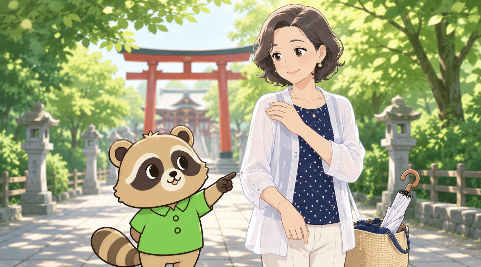神社の参道で、白の薄手羽織りを着たアラフィフ女性の二の腕カバーコーデをたぬきが紹介しているイラスト